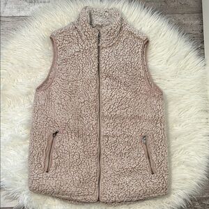THREAD SUPPLY Women's Cream Sherpa Vest